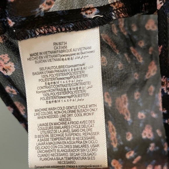 BCBG Generation Floral Halter Top Size Size M - Picture 5 of 5